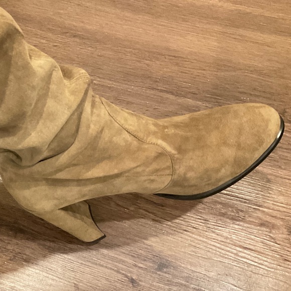 STUART WEITZMAN HIGHLAND CAMEL BROWN SUEDE OVER THE KNEE THIGH HIGH TIE BOOTS - Picture 8 of 12